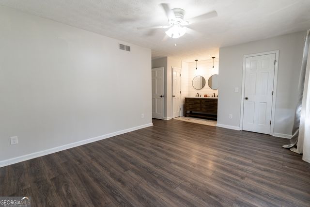 3802 Saddle Ridge Drive, Snellville, GA 30039