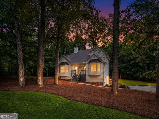 2855 Autumn Drive, Canton, GA 30115