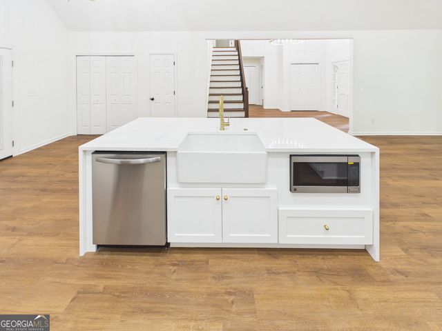 2855 Autumn Drive, Canton, GA 30115