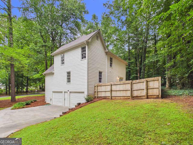 2855 Autumn Drive, Canton, GA 30115