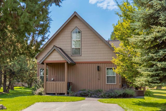 8655 Red Wing Lane, Redmond, OR 97756