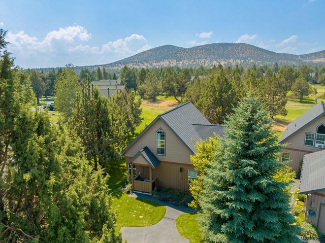 8655 Red Wing Lane, Redmond, OR 97756
