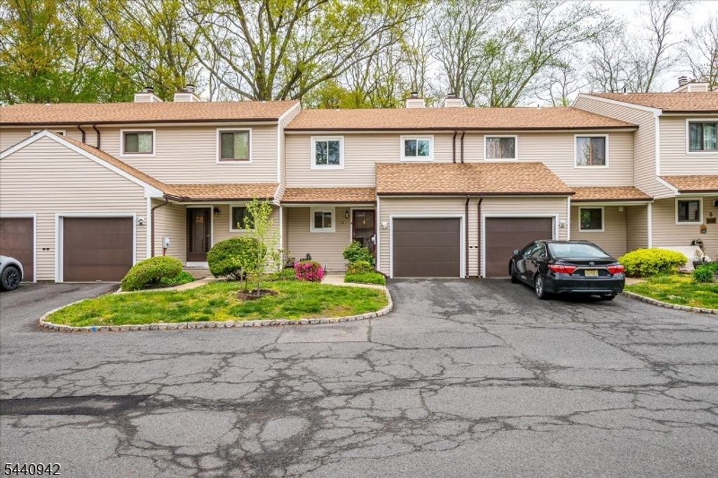 12 Tulip Ct, Edison Twp., NJ 08820 — exterior