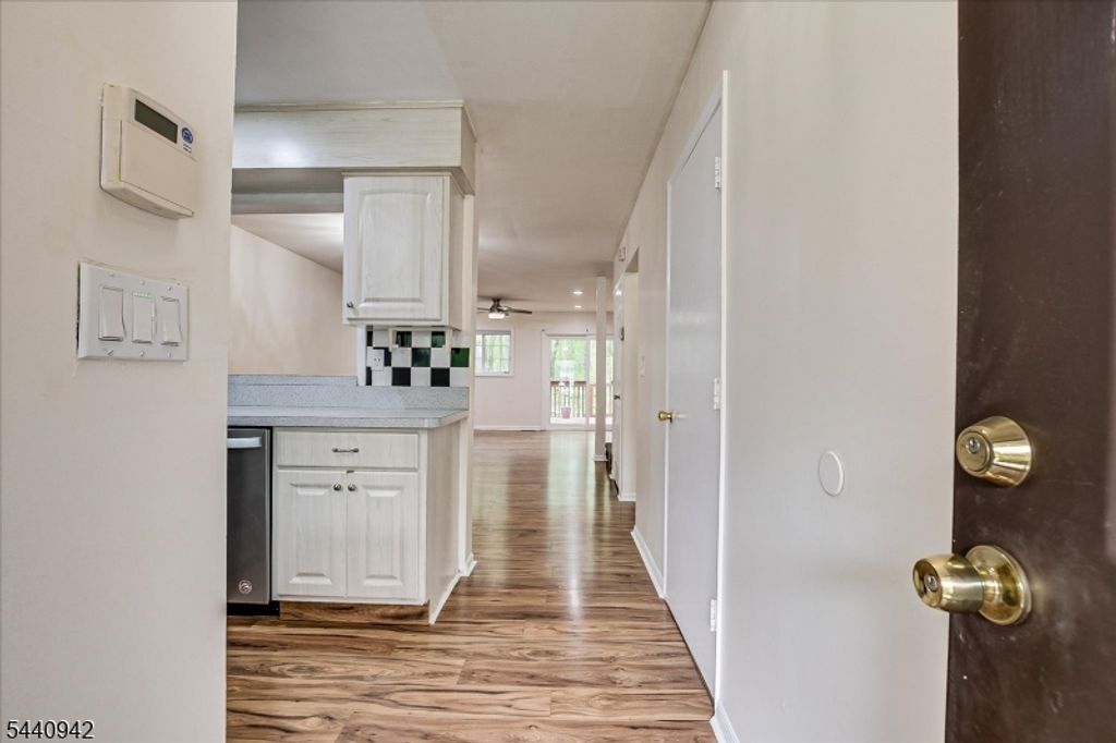 12 Tulip Ct, Edison Twp., NJ 08820 — photo 5