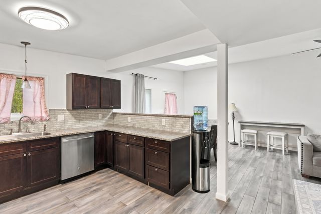75 Concord Road, Chelmsford, MA 01824
