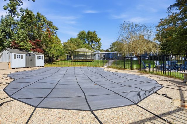 75 Concord Road, Chelmsford, MA 01824