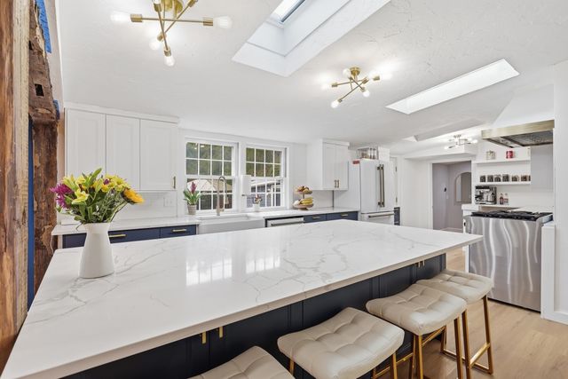 75 Concord Road, Chelmsford, MA 01824