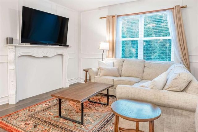 142 Hampton Circle, Mcdonough, GA 30253