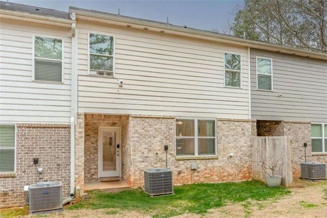 142 Hampton Circle, Mcdonough, GA 30253