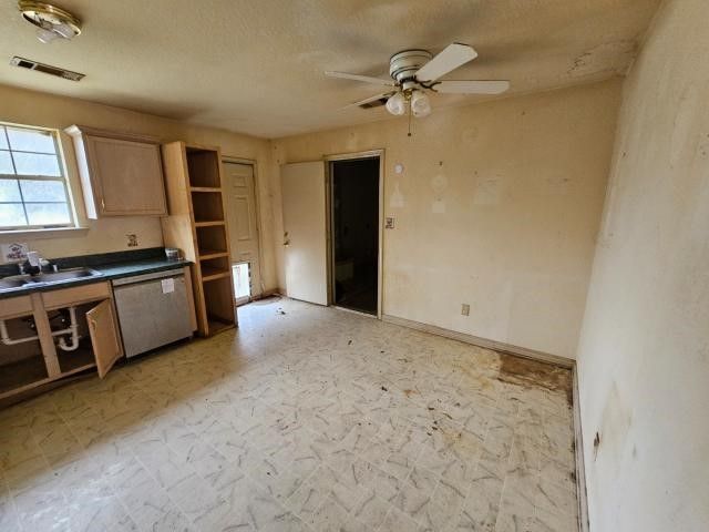 7933 N Cole Street, Nevada, TX 75173