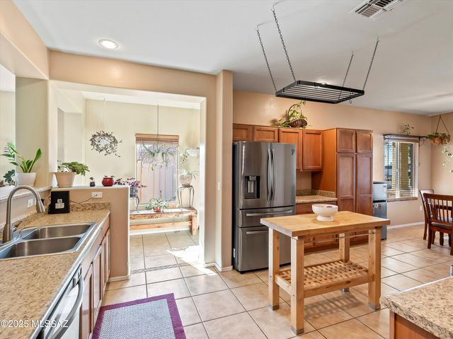 34625 S Corral Drive, Red Rock, AZ 85145