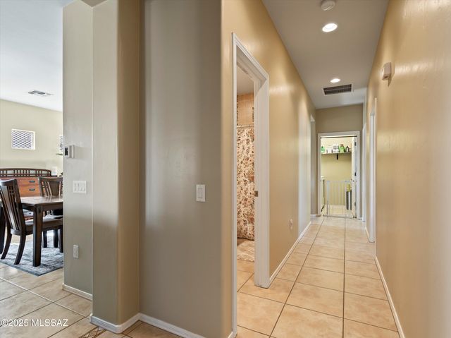 34625 S Corral Drive, Red Rock, AZ 85145