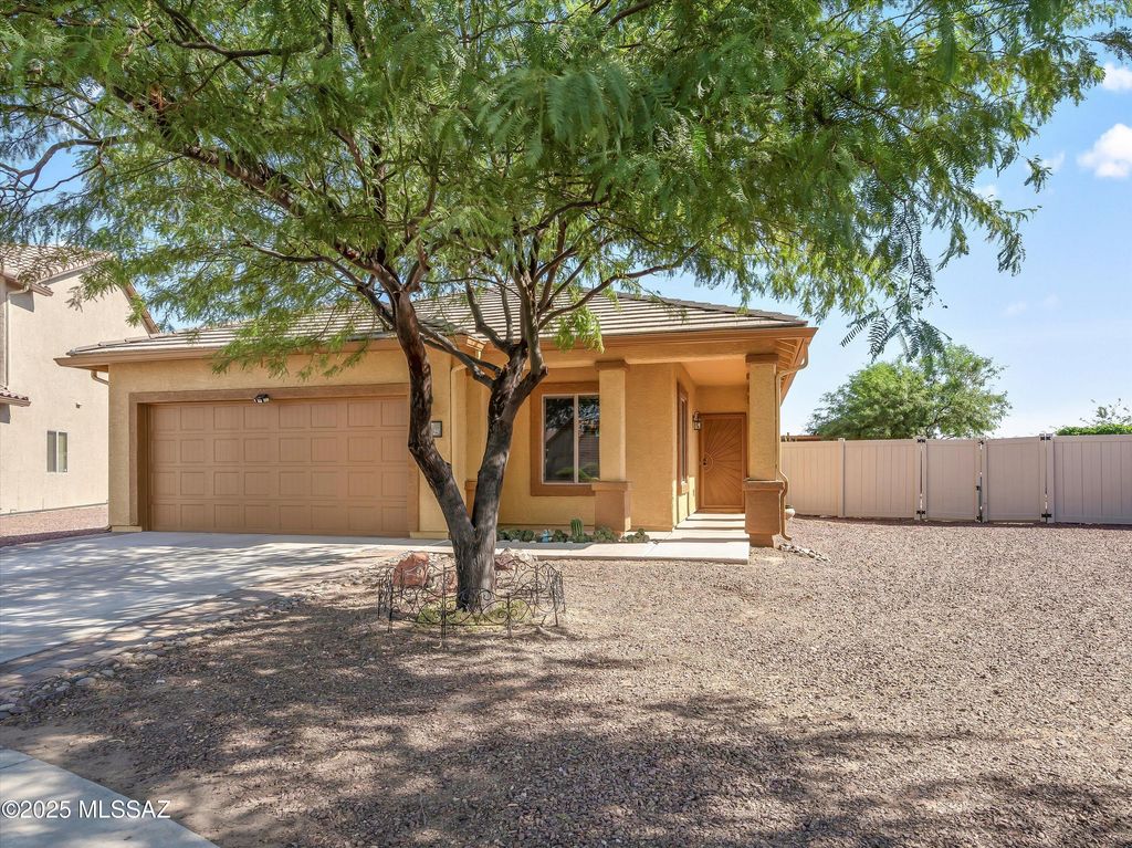 34625 S Corral Drive, Red Rock, AZ 85145