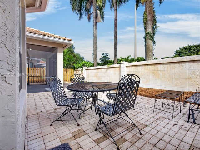 9648 Vineyard Court, Boca Raton, FL 33428