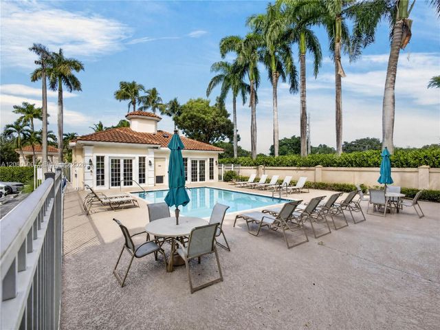9648 Vineyard Court, Boca Raton, FL 33428