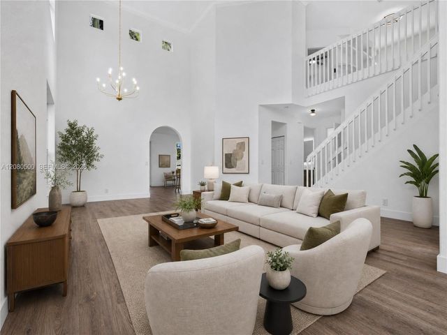 9648 Vineyard Court, Boca Raton, FL 33428