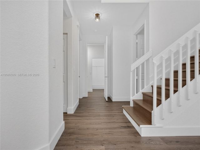 9648 Vineyard Court, Boca Raton, FL 33428