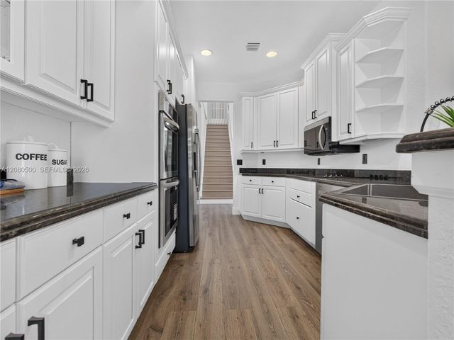 9648 Vineyard Court, Boca Raton, FL 33428