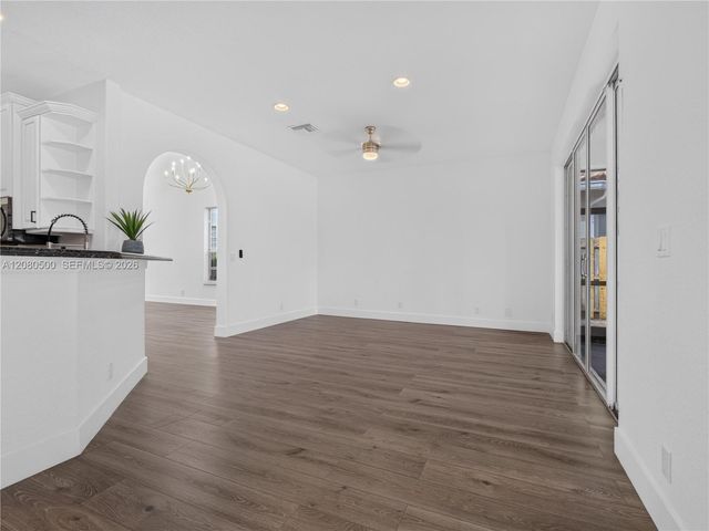 9648 Vineyard Court, Boca Raton, FL 33428