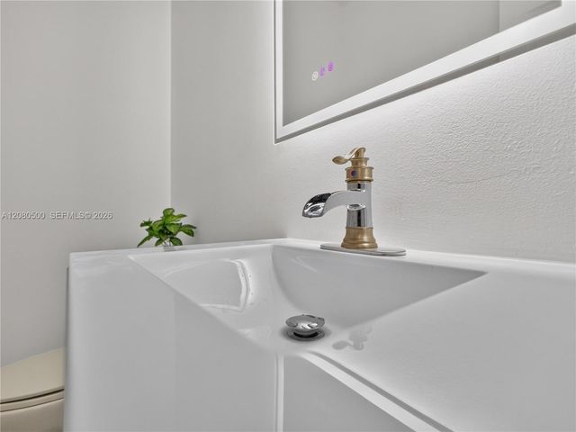 9648 Vineyard Court, Boca Raton, FL 33428