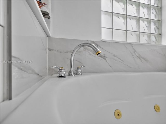 9648 Vineyard Court, Boca Raton, FL 33428