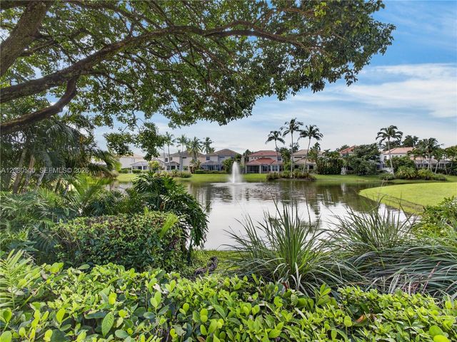 9648 Vineyard Court, Boca Raton, FL 33428
