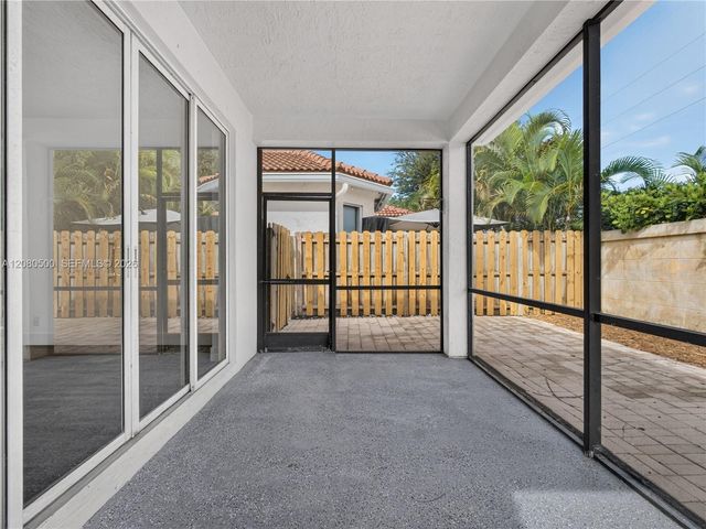 9648 Vineyard Court, Boca Raton, FL 33428