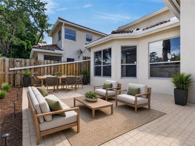 9648 Vineyard Court, Boca Raton, FL 33428
