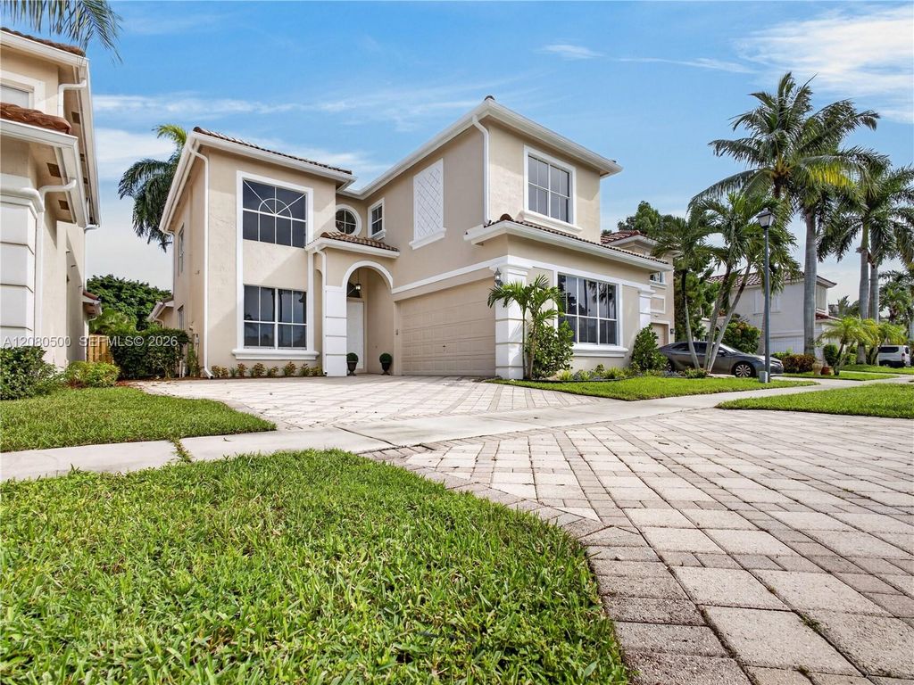 9648 Vineyard Court, Boca Raton, FL 33428
