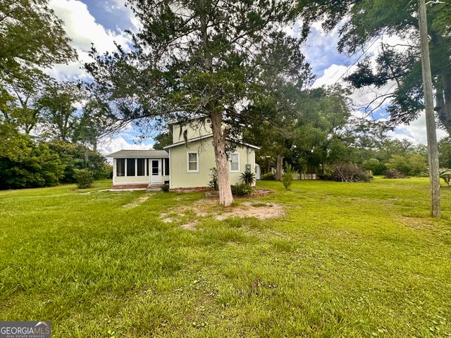 6285 Pond Avenue, Manor, GA 31550