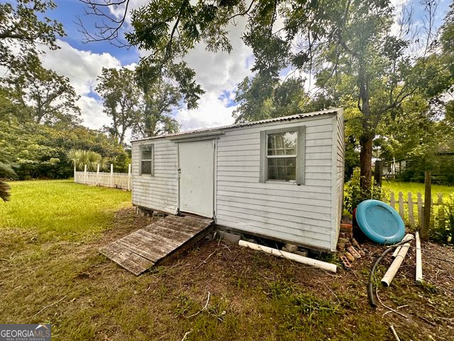 6285 Pond Avenue, Manor, GA 31550