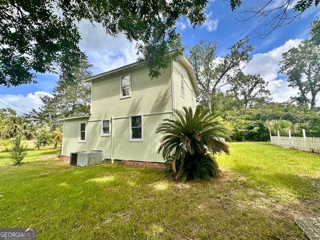 6285 Pond Avenue, Manor, GA 31550