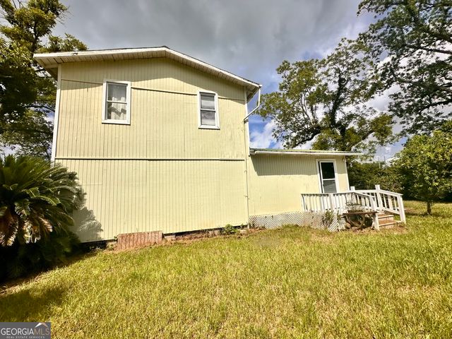 6285 Pond Avenue, Manor, GA 31550