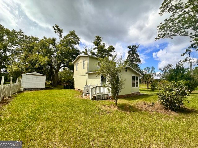 6285 Pond Avenue, Manor, GA 31550