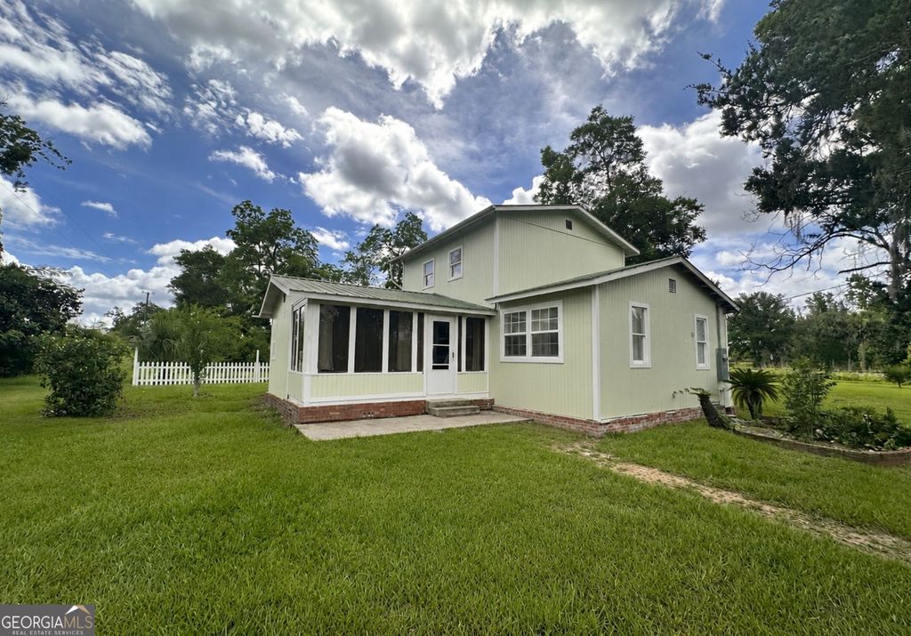 6285 Pond Avenue, Manor, GA 31550
