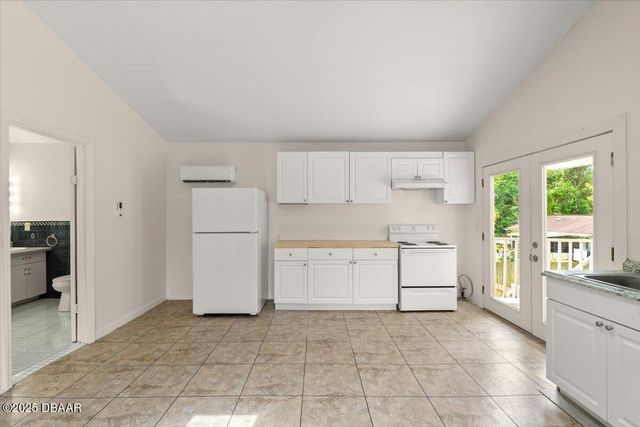 1195 10th Street, Daytona Beach, FL 32117