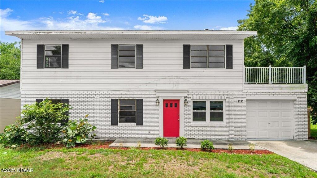 1195 10th Street, Daytona Beach, FL 32117