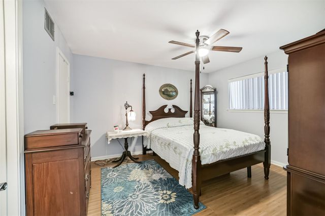 15575 Marina Drive 315C, Conroe, TX 77356