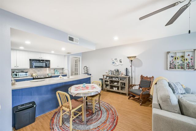 15575 Marina Drive 315C, Conroe, TX 77356