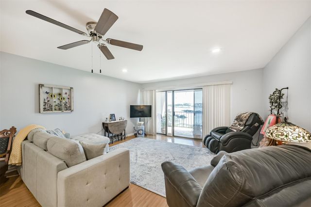 15575 Marina Drive 315C, Conroe, TX 77356