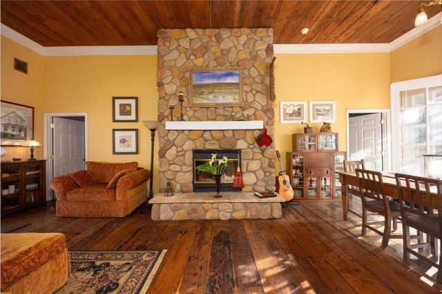 393 Stage Road, Pescadero, CA 94060