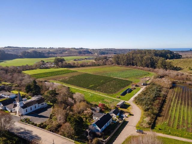 393 Stage Road, Pescadero, CA 94060