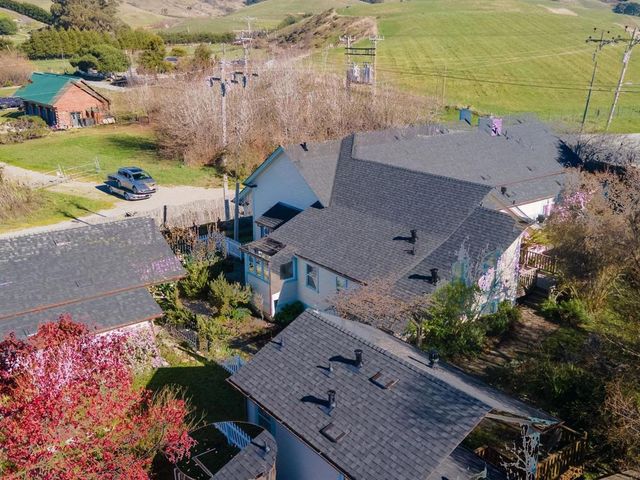393 Stage Road, Pescadero, CA 94060