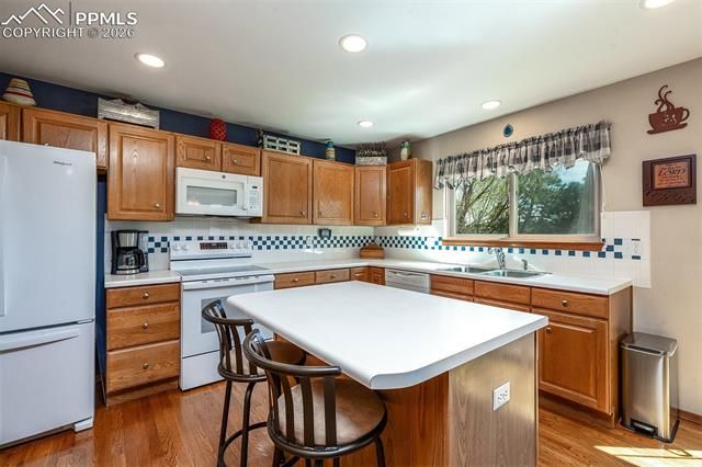 6155 Moorfield Avenue, Colorado Springs, CO 80919