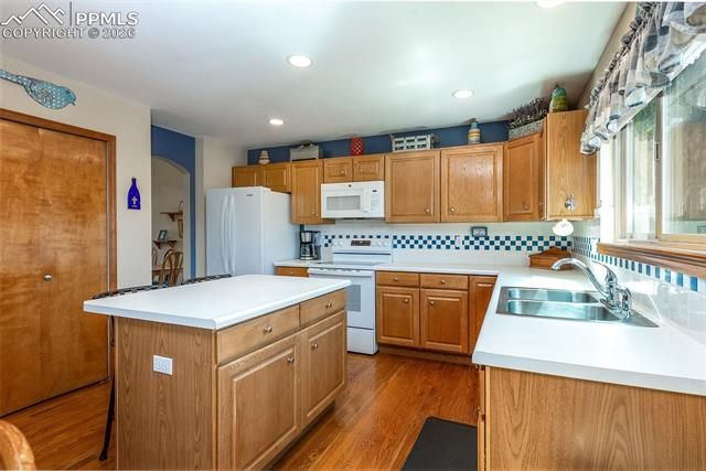 6155 Moorfield Avenue, Colorado Springs, CO 80919