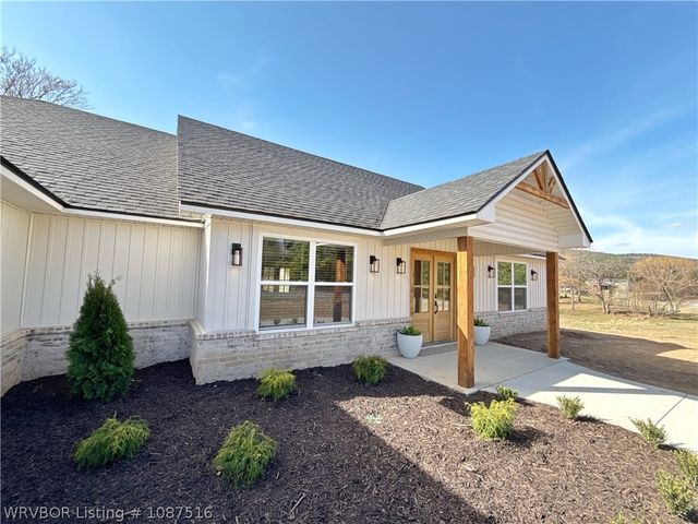 23478 Wolf Valley Road, Wister, OK 74966