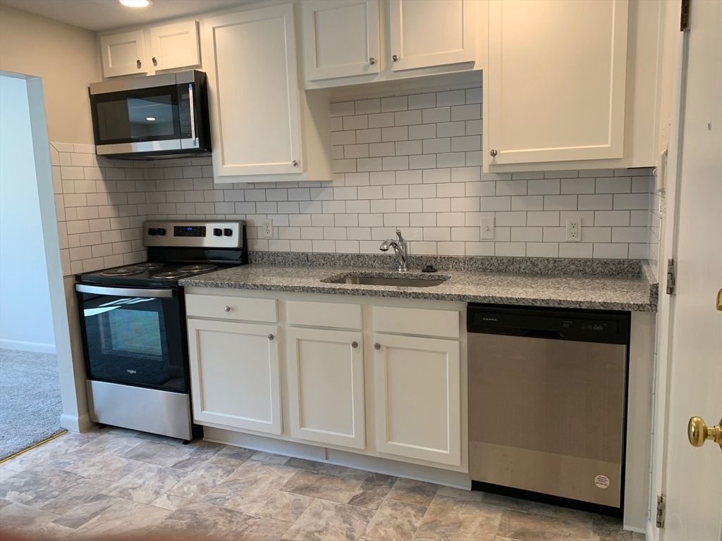 9 Dyer Court C, Danvers, MA 01923