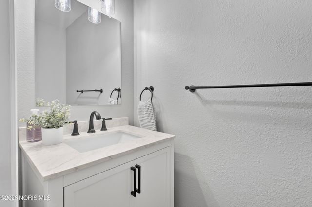 2024 Inglewood Road, Holland, OH 43528