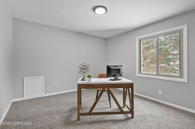 2024 Inglewood Road, Holland, OH 43528