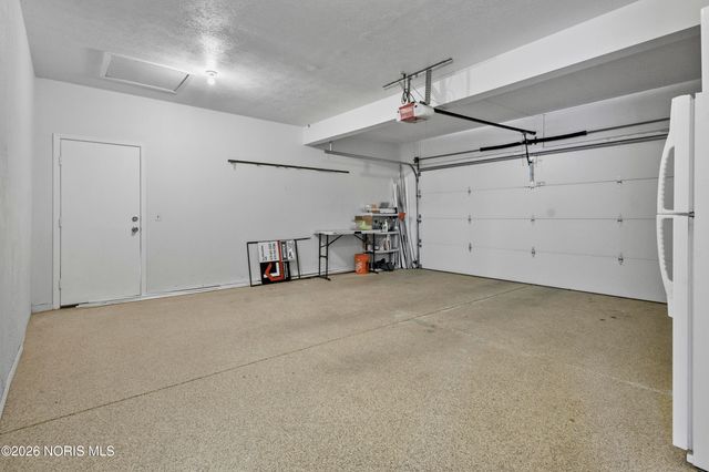 2024 Inglewood Road, Holland, OH 43528